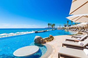 Seaside Elegance: Coastal Escape Awaits